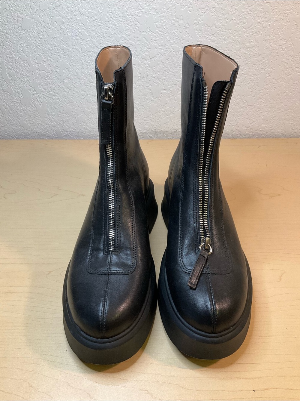 Steve Madden Black Leather Front-Zip Chunky Boots